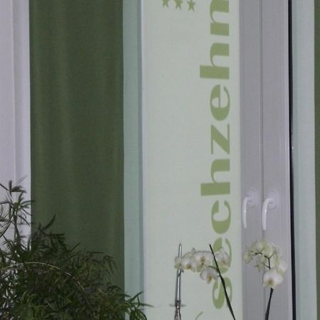 Hotel Sechzehn Leverkusen Bagian luar foto