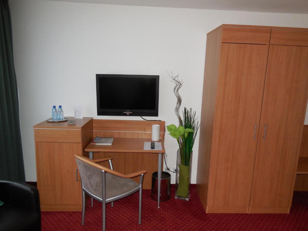 Hotel Sechzehn Leverkusen Ruang foto
