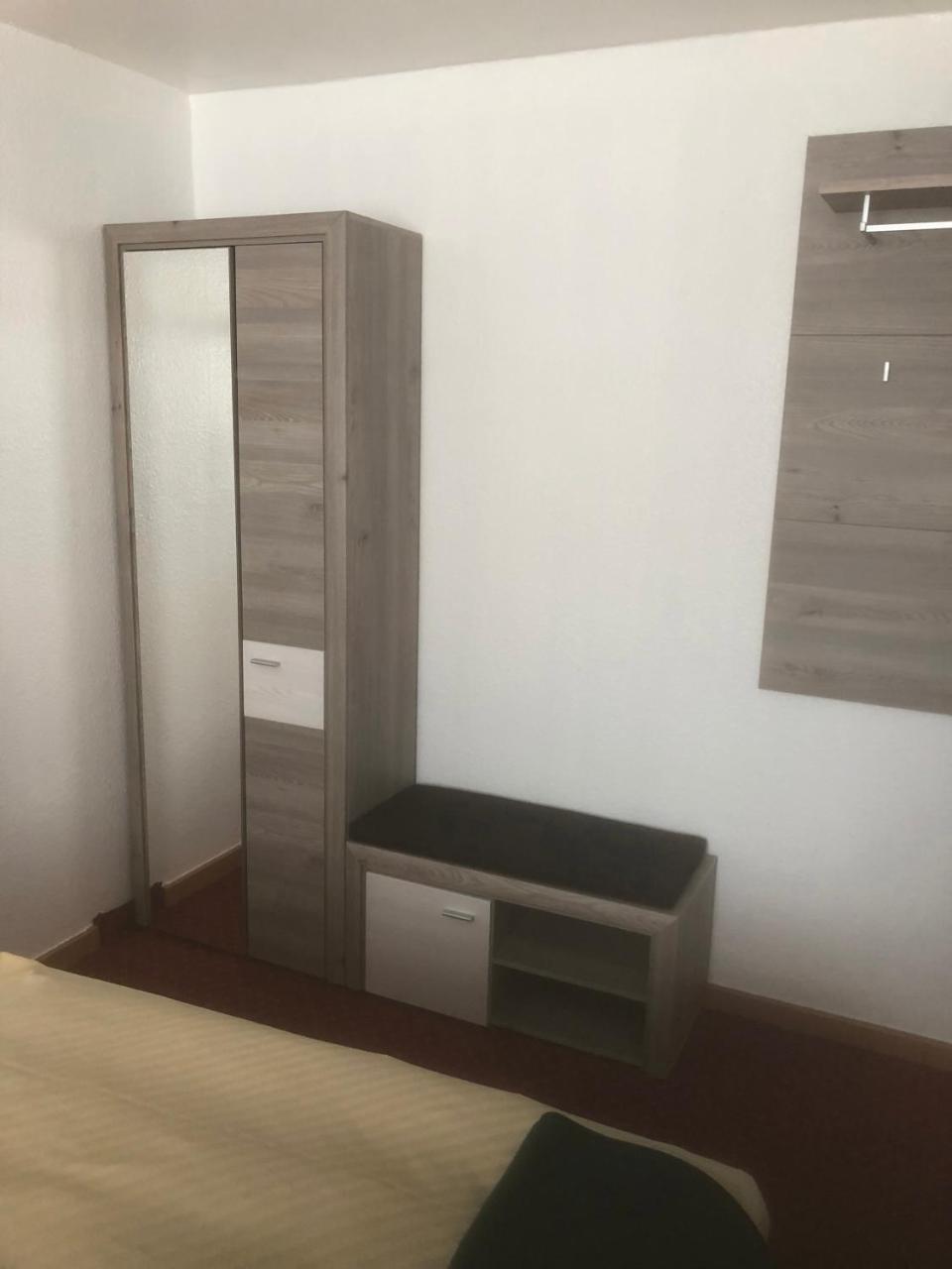 Hotel Sechzehn Leverkusen Bagian luar foto