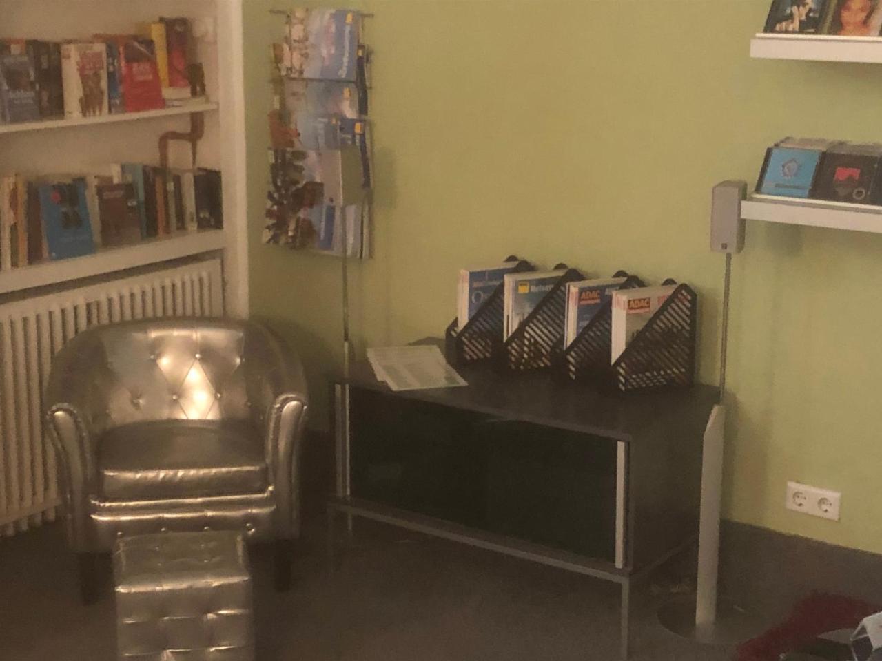 Hotel Sechzehn Leverkusen Bagian luar foto