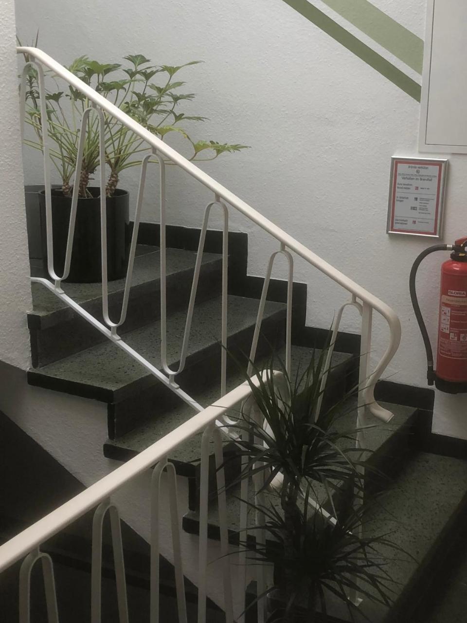 Hotel Sechzehn Leverkusen Bagian luar foto