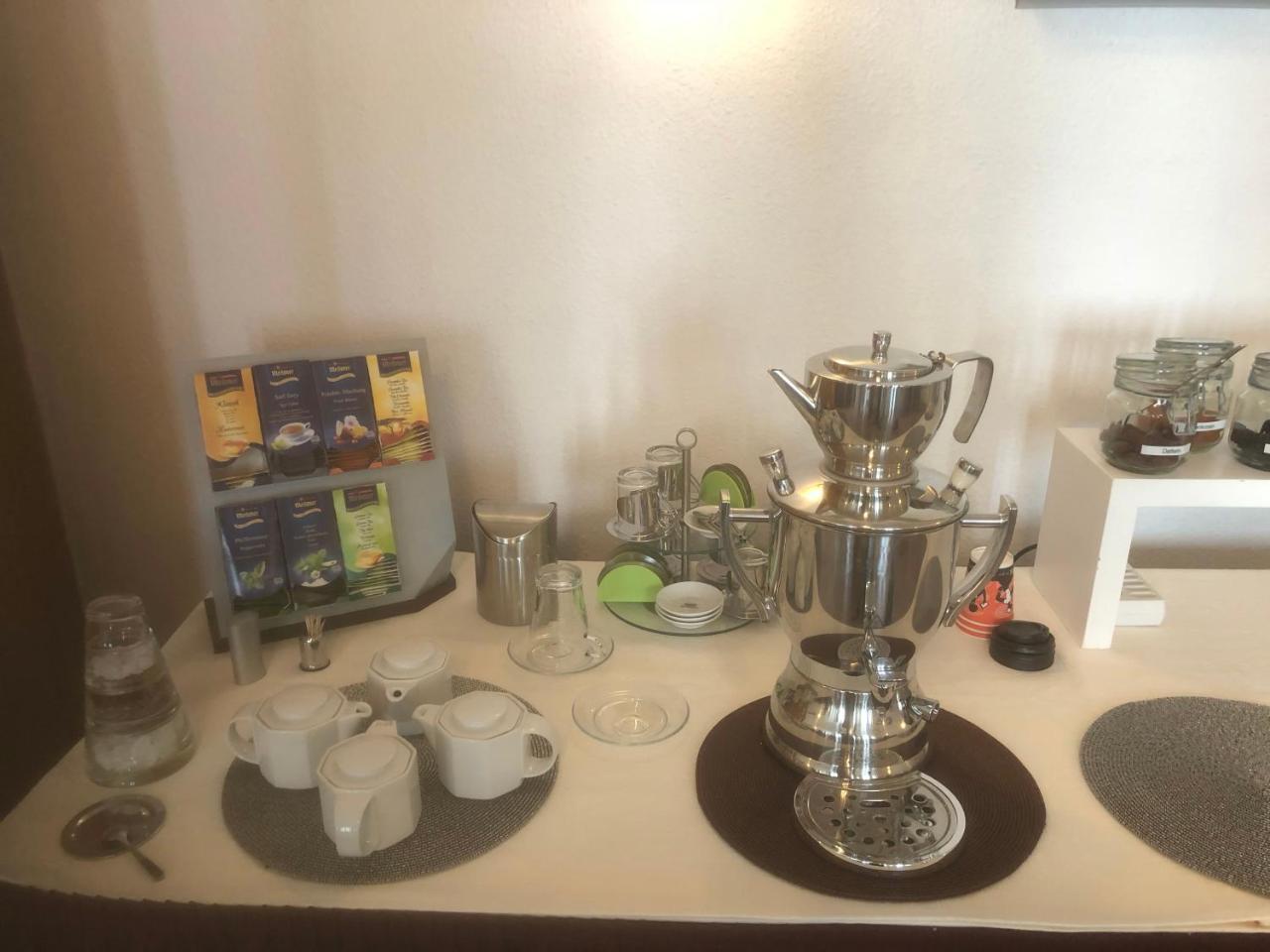Hotel Sechzehn Leverkusen Bagian luar foto