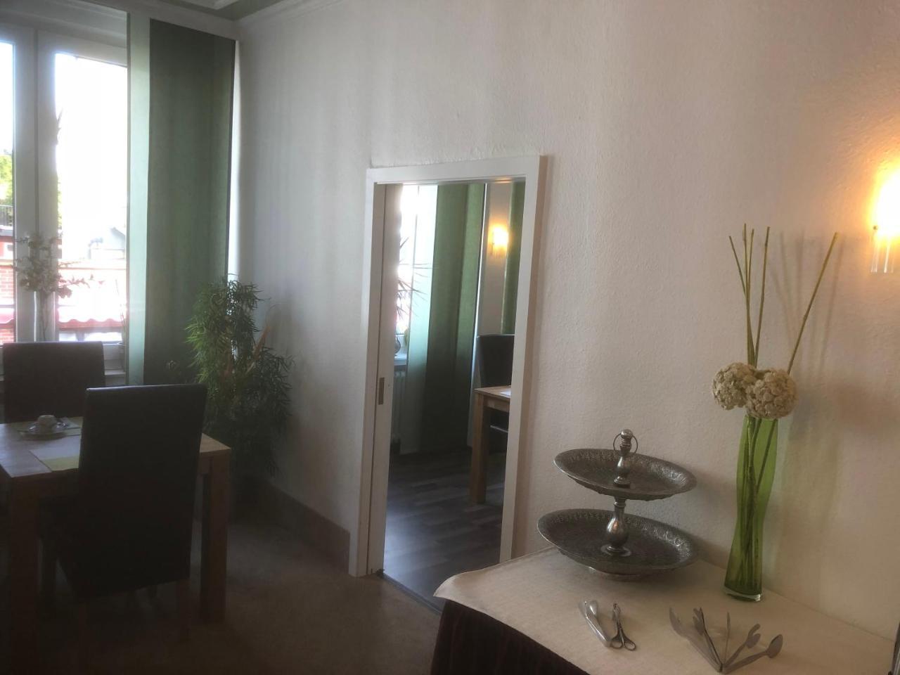 Hotel Sechzehn Leverkusen Bagian luar foto